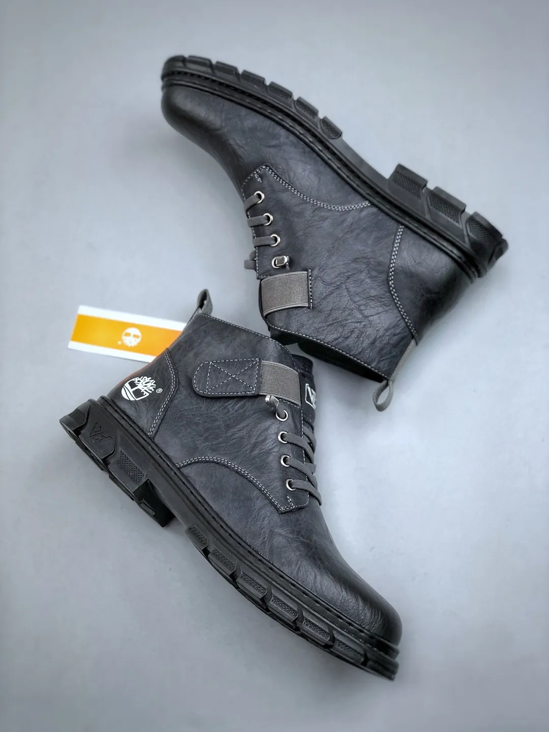 💰 480 Timberland Timberland/Timberland classic 25ss new high-top, classic re-creation, brand new upgrade, Guangdong factory quality, original box and original packaging. The fabric is made of Italian top frosted cowhide, with anti-odor and anti-corrosion genuine leather latex insoles to give you a perfect wearing experience. High-quality and durable, a must-have for sportsmen. Specializes in not looking handsome. High-quality and first-class foot feel. Exclusive supply. Size: 38-44